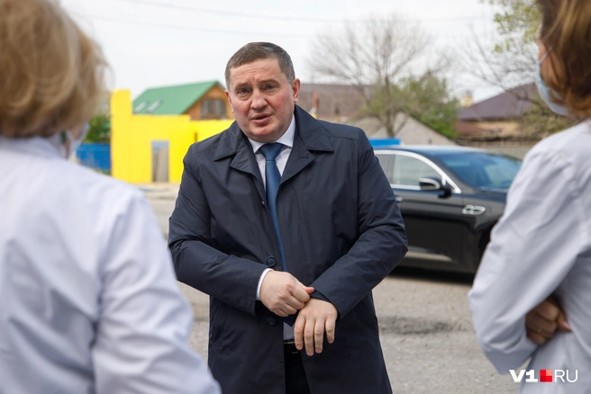 Губернатор заявил о повреждении четырех частных домов под Волгоградом | Источник: Алексей Волхонский / V1.RU