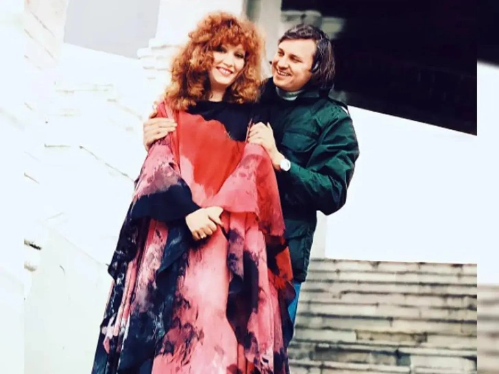 Алла Пугачева и Александр Стефанович | Источник: kino-teatr.ru