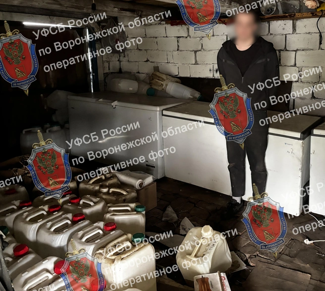 «Тянет на 40 с лишним миллионов». Воронежцы варили наркотики на криптовалюту украинских преступников — помешала ФСБ | Источник: Предоставлено УФСБ по Воронежской области