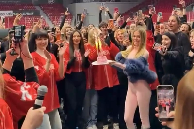 1.5M-subscriber blogger holds Traktor training, celebrates birthday