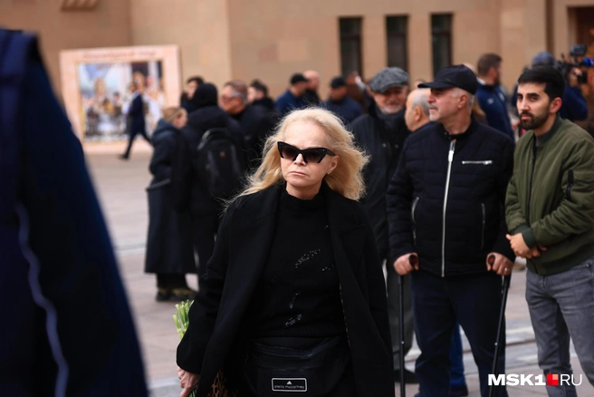 Лариса Долина вынуждает якутян думать дважды, прежде чем купить квартиру у пенсионеров | Источник: Татьяна Спиридонова / MSK1.RU