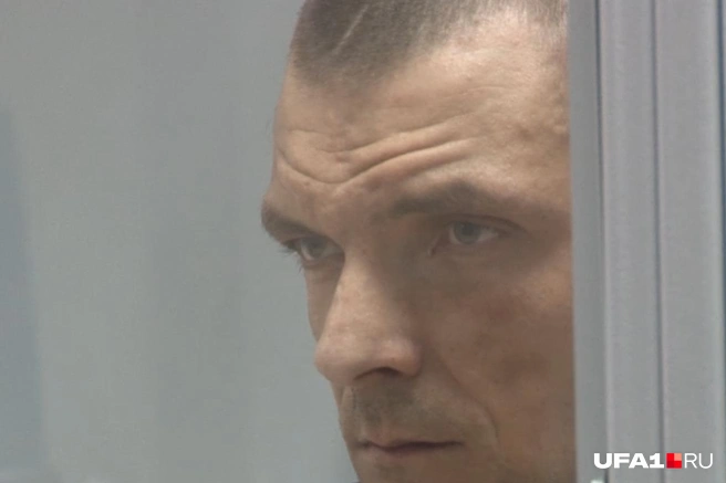Александр Валеткин слушает приговор | Источник: архив UFA1.RU