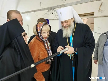 Митрополит Рязанский и Михайловский Никодим показал рязанским властям, как идет восстановление Успенского собора | Источник: Кристина Мельникова / YA62.RU