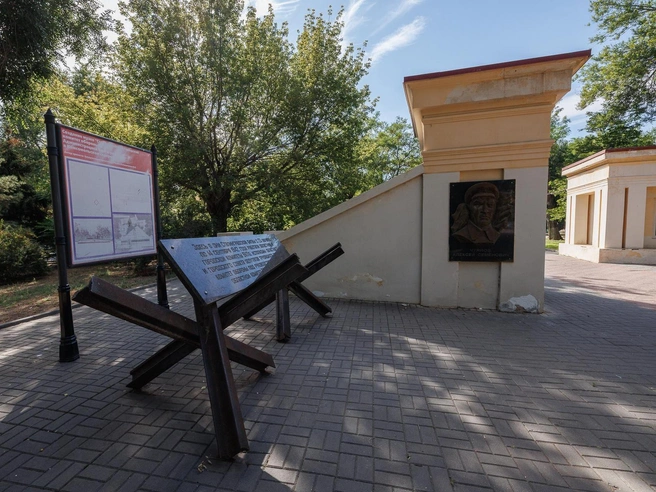 Есть надежда, что памятники сохранят в новой концепции | Источник: Алексей Волхонский / V1.RU