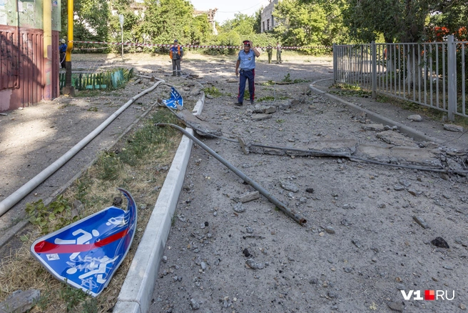 Следствие настаивает, что технической причиной взрыва стало образование взрывоопасной смеси горючих канализационных газов | Источник: Константин Завриков / V1.RU