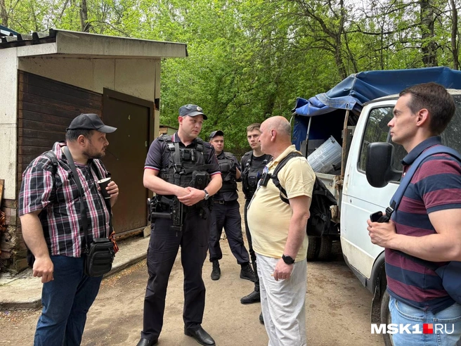 Общественные инспекторы пришли с проверкой в Битцевский лес | Источник: Валерия Животовская / MSK1.RU
