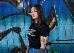 «Пацанка» Мария Лебедева стала мамой, Максим Галкин* показал красавицу-дочь, Загитова зачитала рэп: соцсети звезд