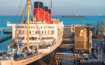 Вторая жизнь на воде: 5 удивительных способов превратить старый корабль в нечто новое