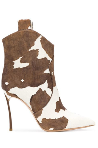 Казаки CasadeiЦена: 52 196 руб.
Где купить: farfetch.com