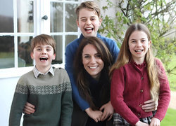 Идеальная семья: первое фото Уэльских после операции Кейт Миддлтон, которое растопит ваше сердце