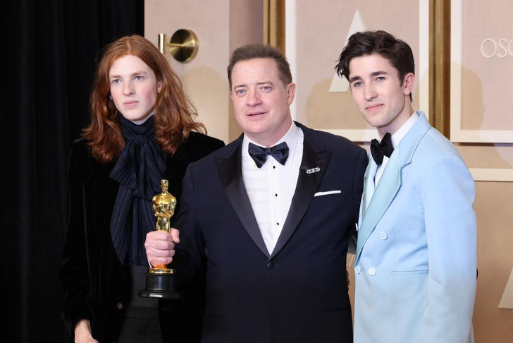 Сальма Хайек, Колин Фаррелл и другие звезды, которые пришли на церемонию «Оскар-2023» с детьми