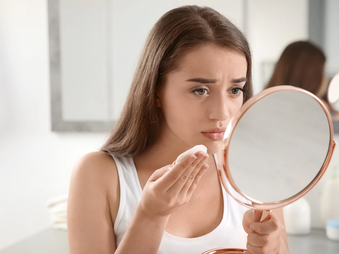 Плачевный финал: 5 роковых ошибок в уходе за ресницами, из-за которых вы их теряете | marieclaire.ru