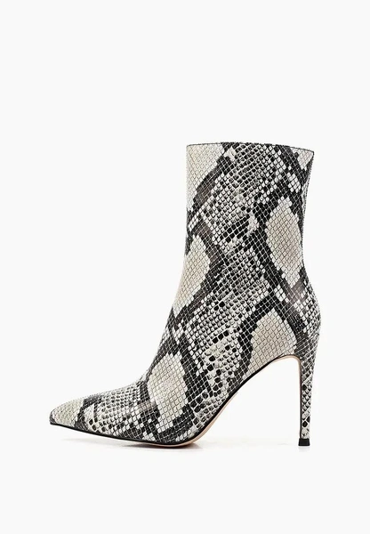 Теплая обувь: выбираем стильную пару на холодный сезон у российских брендов Теплая обувь: выбираем стильную пару на холодный сезон у российских брендов