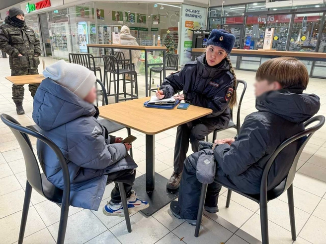 Профилактическая операция «Комендантский патруль» проведена в Екатеринбурге | Источник: УМВД Екатеринбурга