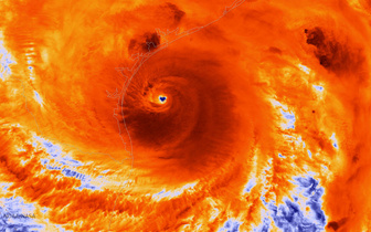 Глаз бури: 7 удивительных фактов о тропических циклонах
