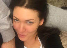 Ирина Дубцова скрывает лицо нового кавалера