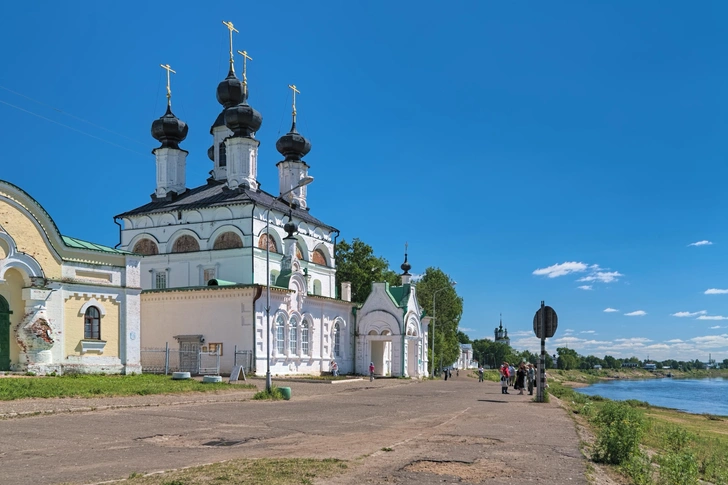 Куда поехать в мае 2024: 7 лучших локаций для весенних поездок