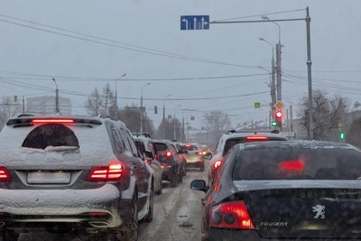 Krasnoyarsk Residents Complain of Uncleared Streets and Traffic Jams