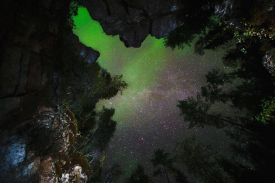 Cheap 'guides' scam tourists in Murmansk northern lights hunts