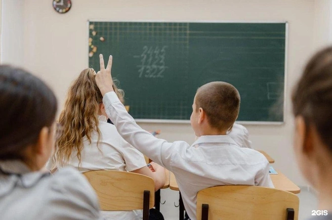 Уроки в частной школе проходят в очной форме | Источник: «Академия Успеха» / 2GIS