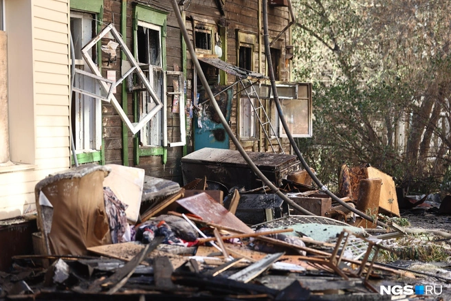 В пожаре погибли четыре человека | Источник: Александр Ощепков/NGS.RU