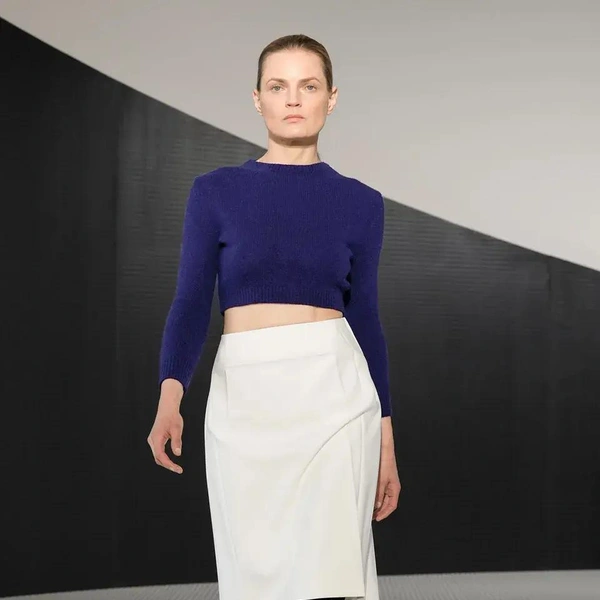 Jil Sander, весна 2026: факты о дебютной коллекции Симоне Беллотти | marieclaire.kz