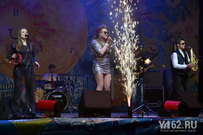 Выступление Hot Stuff