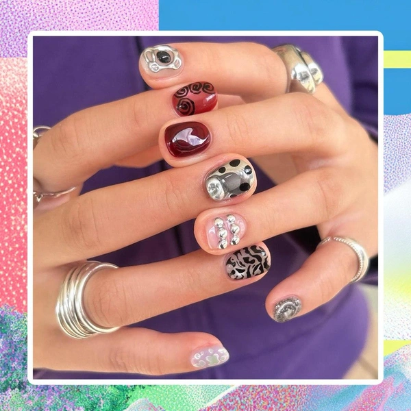 8 необычных блестящих маникюров на осень 2025 | Источник: theGirl