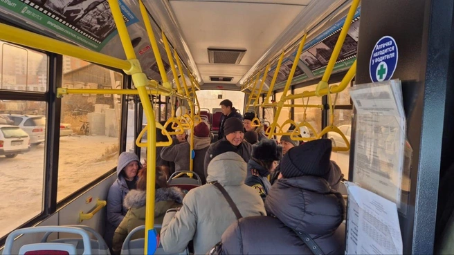 С места пожара эвакуировали 20 человек, спасли четверых | Источник: «Якутск» / T.me