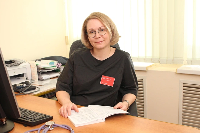 Эндокринолог помогает выявить причину ожирения, которая может быть связана не только с перееданием и малоподвижным образом жизни | Источник: клиника «РЖД-Медицина»