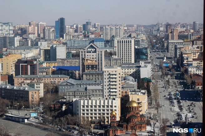 Работы по восстановлению газонов будут проводить во всех районах города | Источник: Стас Соколов / NGS.RU