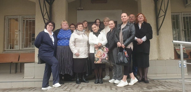 Наталья Оськина с жителями дома на Нариманова почти два года в судах | Источник: Наталья Оськина / vk.com