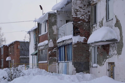 Authorities decide to demolish 70-year-old building on Tarskaya Street