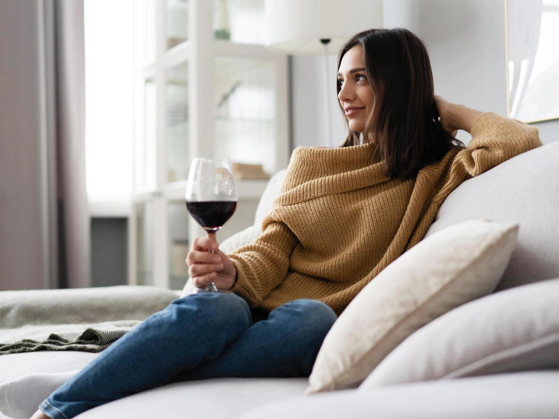 5 популярных алкогольных напитков, которые нельзя пить во время диеты | marieclaire.ru