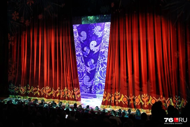 Новую главу театр начал с постановки спектакля 