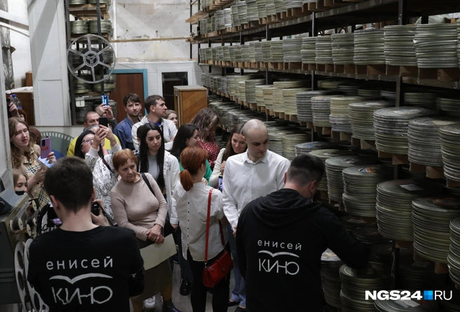 Гостей посвятили в историю создания кино | Источник: Нина Паршина / NGS24.RU