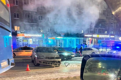 Патрульный автомобиль попал в аварию в Новосибирске