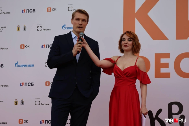 А это актер Кирилл Зайцев&nbsp;— звезда сериала «ГДР» | Источник: Александр Куренной / 76.RU