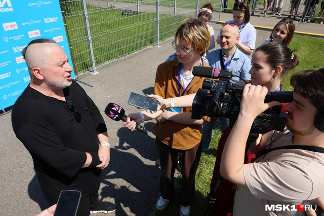 Вадим Самойлов во время пресс-подхода | Источник: Артем Устюжанин / MSK1.RU