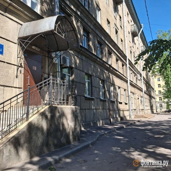 В здании гостиница | Источник: Анна Мотовилова / FONTANKA.RU