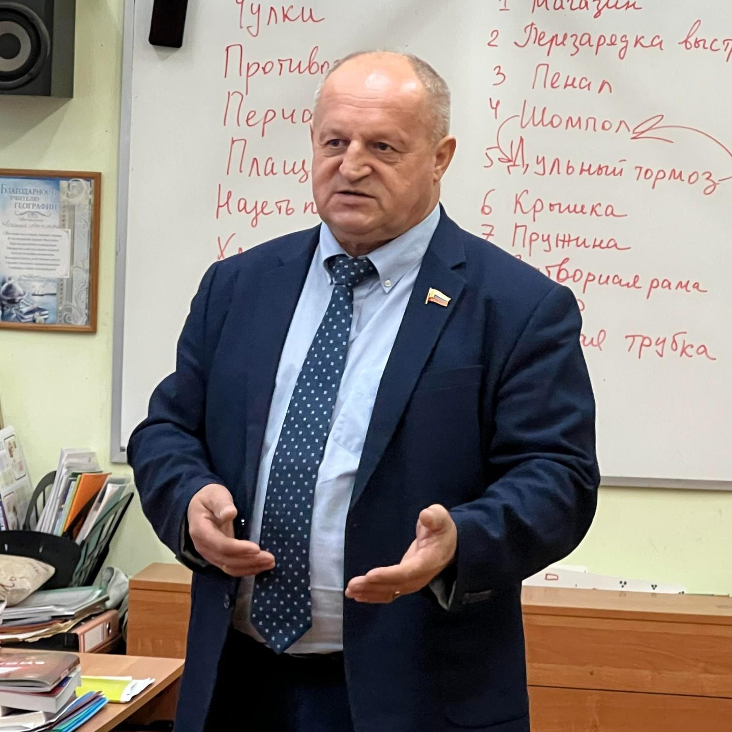 <p>Юрий Павлов</p>