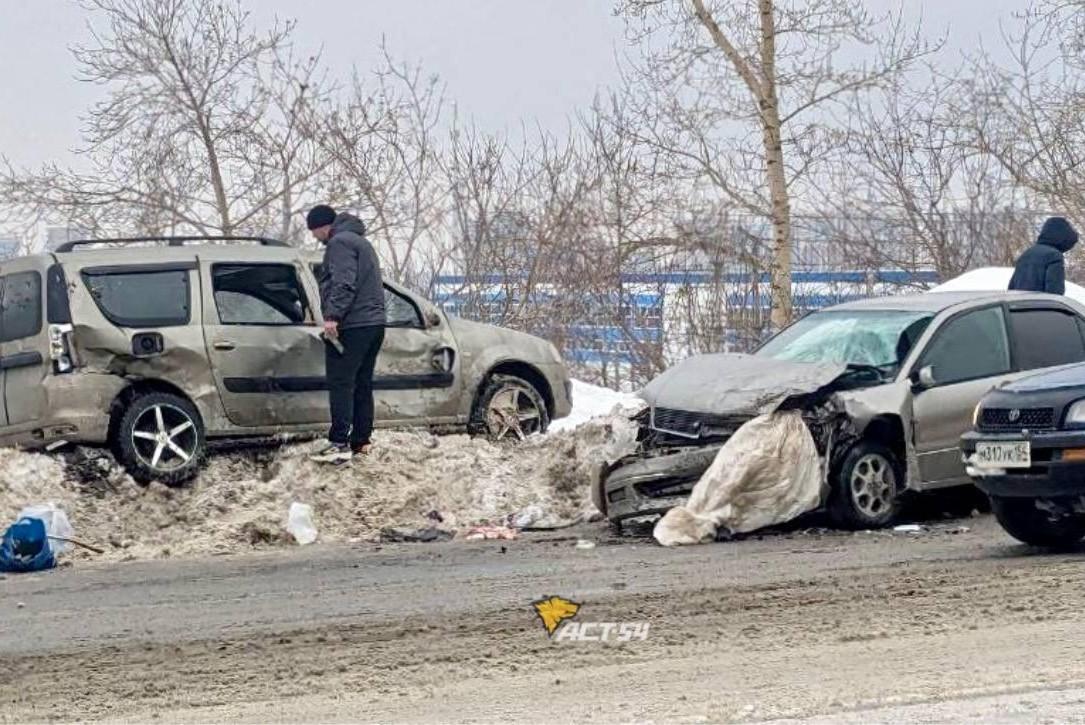 ��������� ������� ������������: LADA � Mitsubishi ����������� �� ����� ����������� &mdash; ����