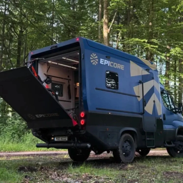 Аскетичный покоритель бездорожья: оцените автодом Epicore Action Van для тех, кто путешествует с велосипедами