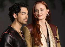 Развод года: дочери Софи Тернер и Джо Джонаса будут жить на две страны