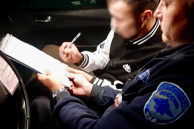 Нарушителю грозит штраф в размере 45 000 рублей и лишение водительских прав на срок до двух лет | Источник: nk-tv.com