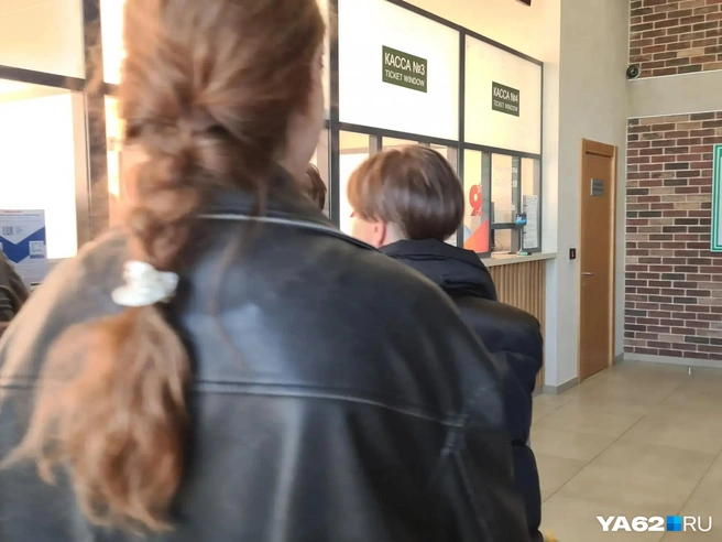 Эта девушка без раздумий пришла на помощь, опередив всех | Источник: Светлана Коновалова / YA62.RU