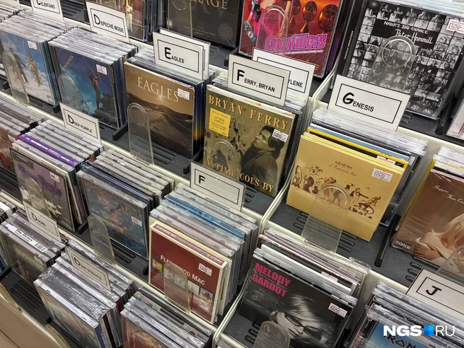 Пластинку или диск для себя здесь найдет даже зумер | Источник: Арина Суворова / NGS.RU