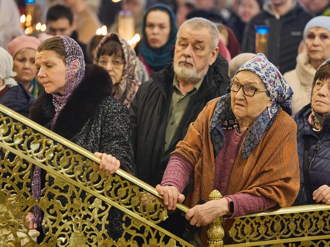 Присутствовало значительное число прихожан. | Источник: Александр Ощепков / NGS.RU