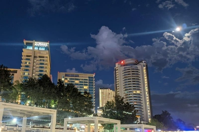 В Сочи при угрозе дронов устроили фейерверк