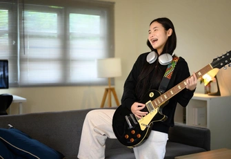 «Родители говорят, что моя мечта — создать рок-группу — это бред»